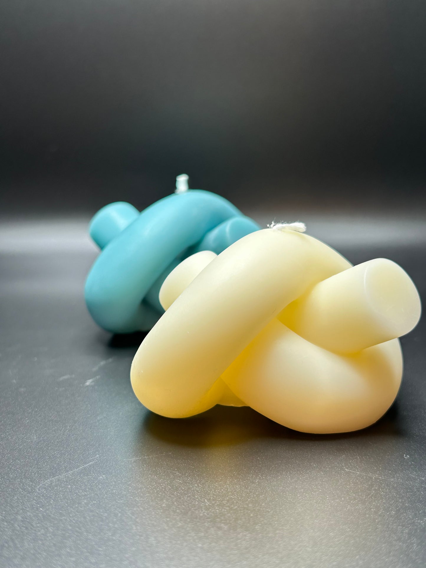Knot Shaped Candle