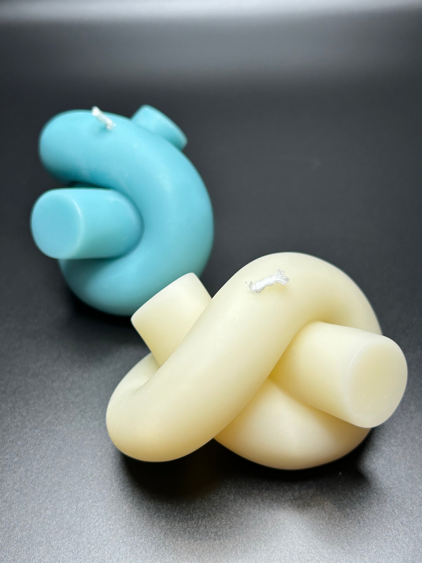 Knot Shaped Candle